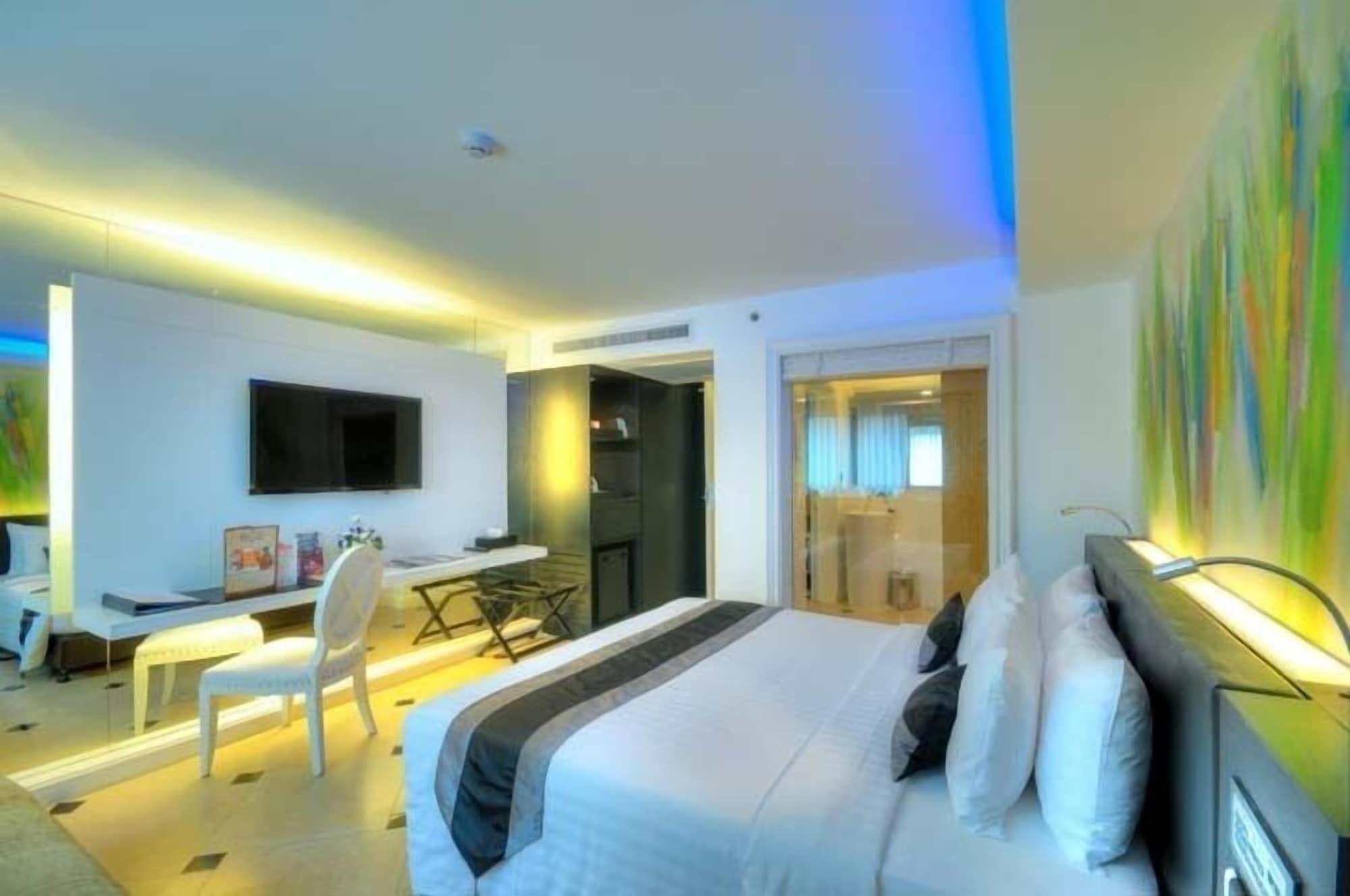 Hotel Aspira Skyy Sukhumvit 1 Bangkok Exterior foto