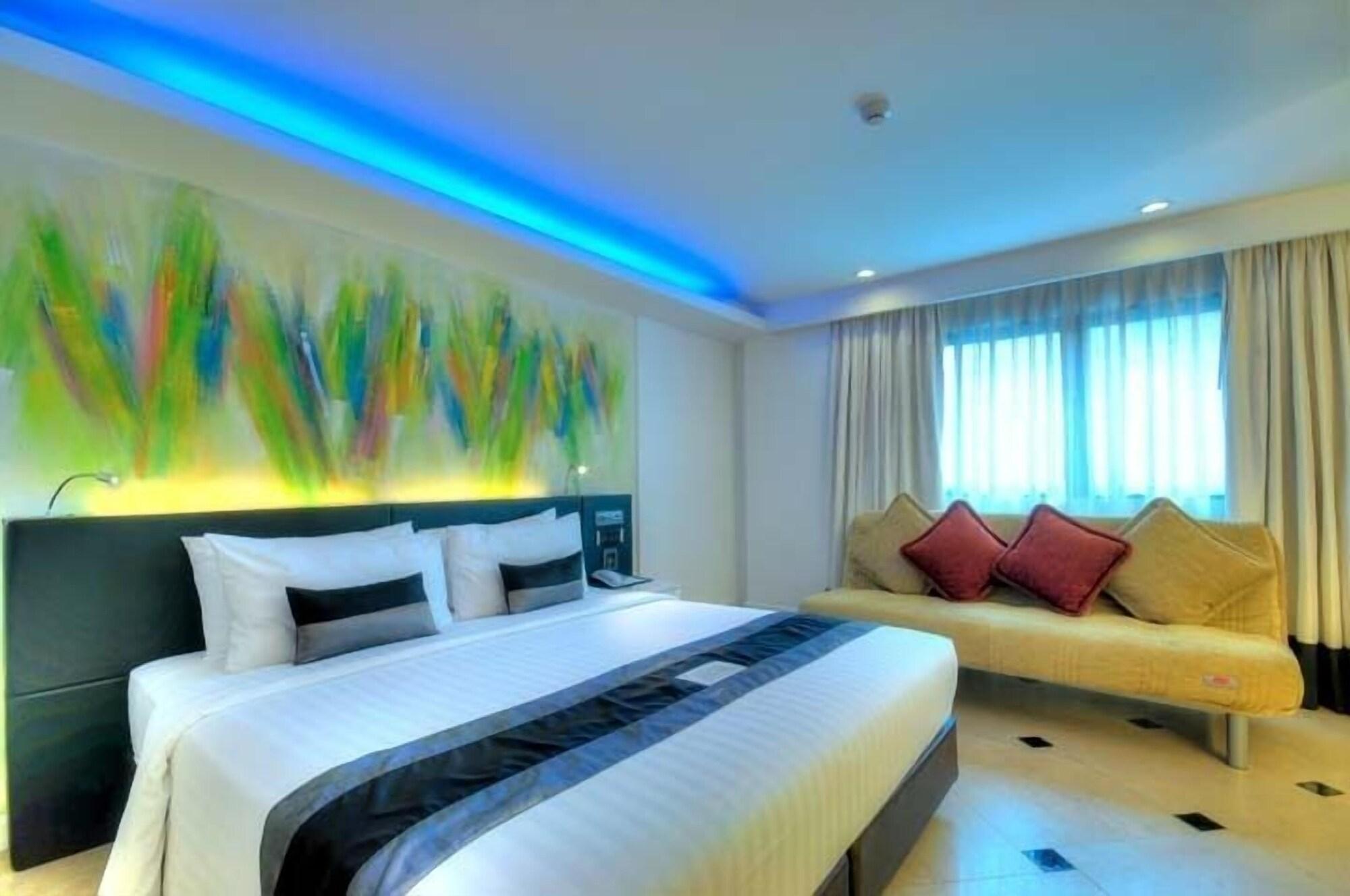 Hotel Aspira Skyy Sukhumvit 1 Bangkok Exterior foto