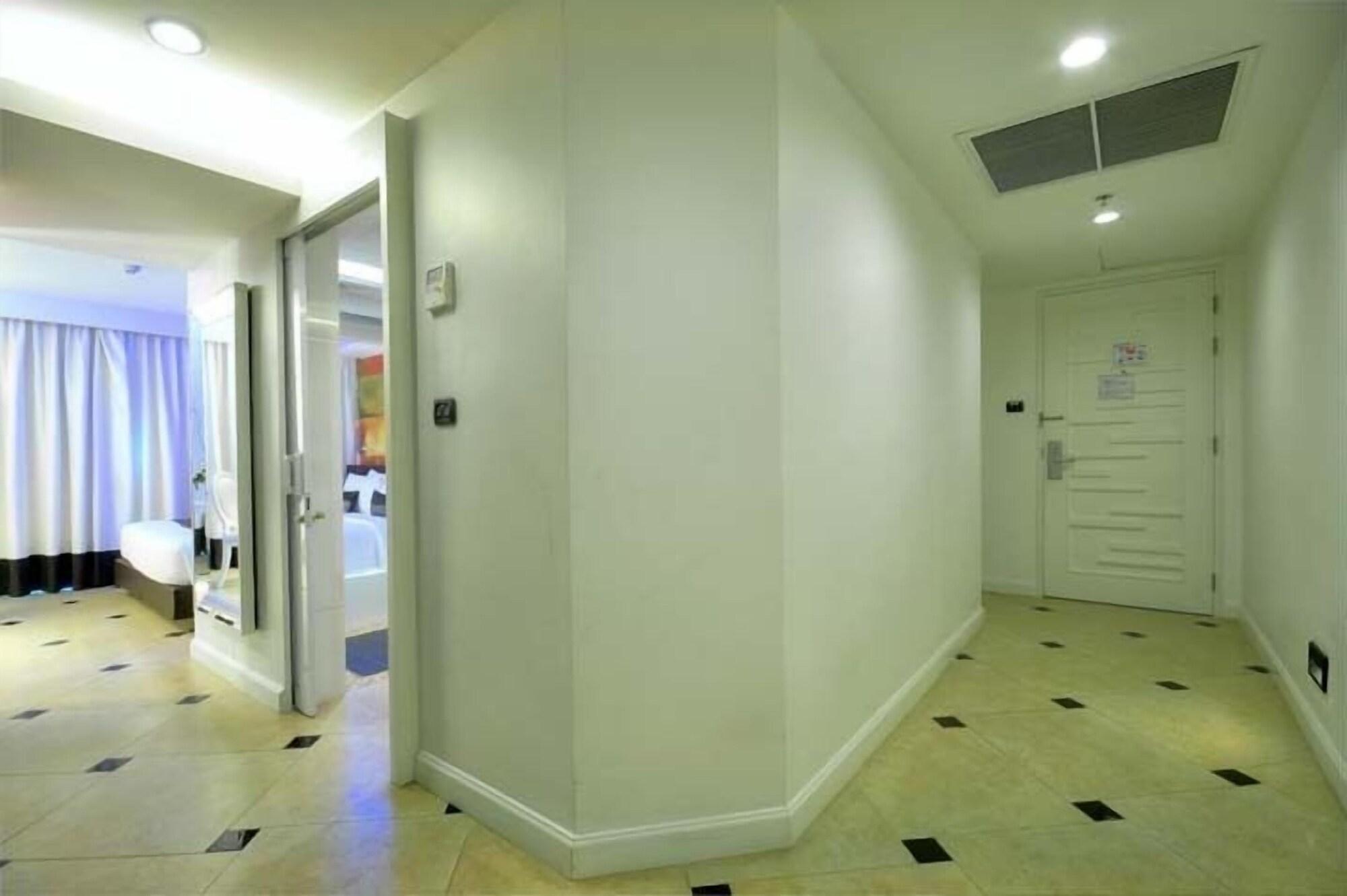 Hotel Aspira Skyy Sukhumvit 1 Bangkok Exterior foto