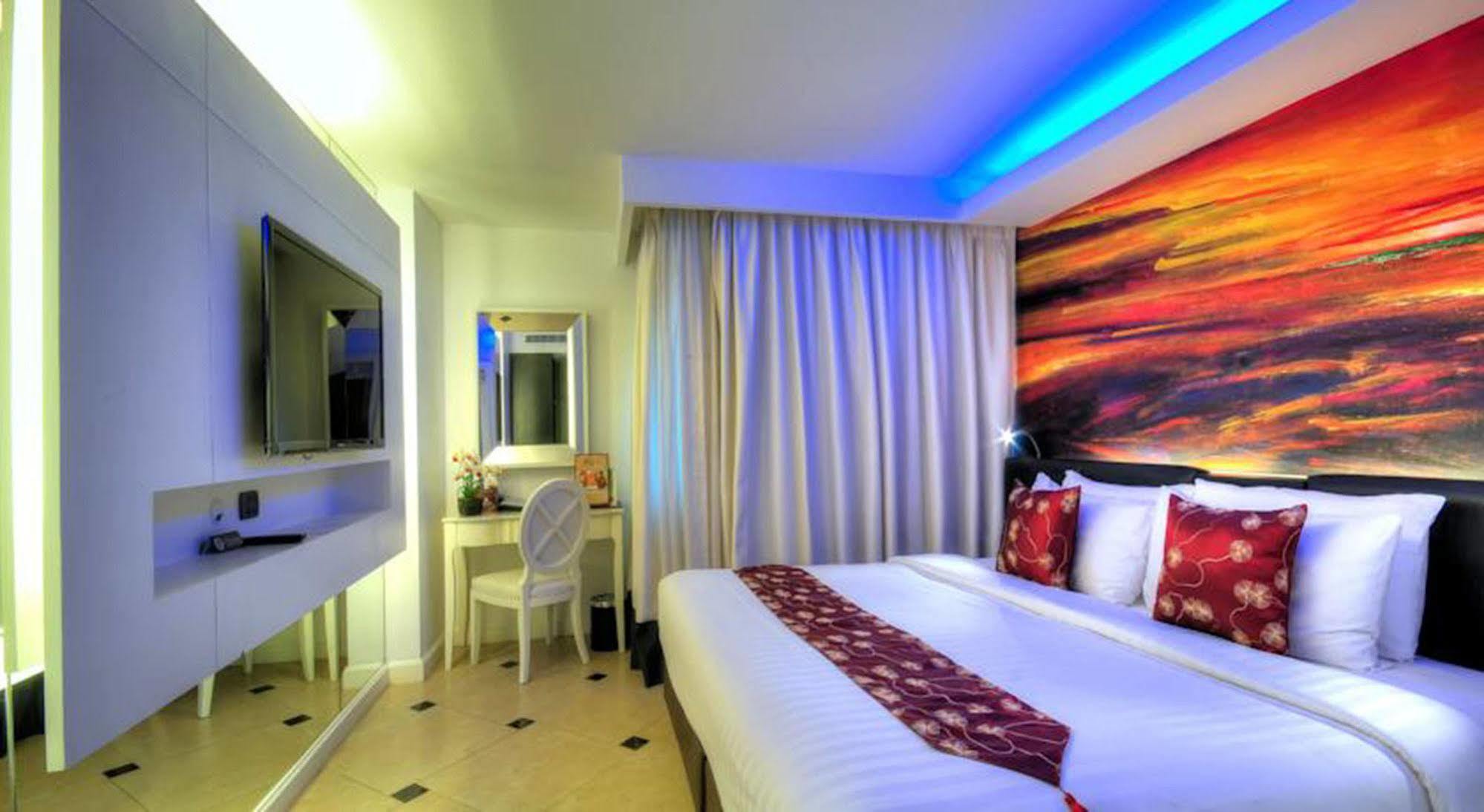 Hotel Aspira Skyy Sukhumvit 1 Bangkok Exterior foto